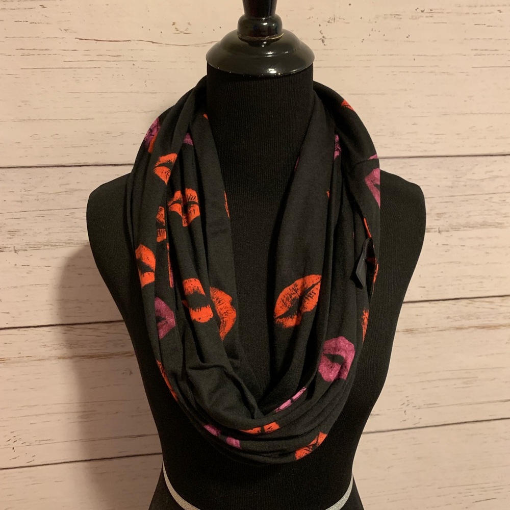 Lip print infinity scarf